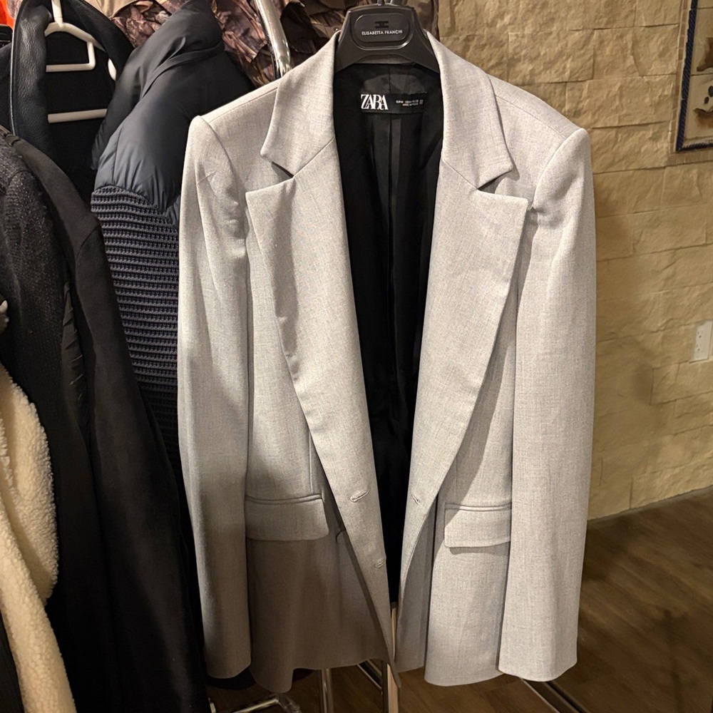 Zara Woman Elegant Gray Blazer
